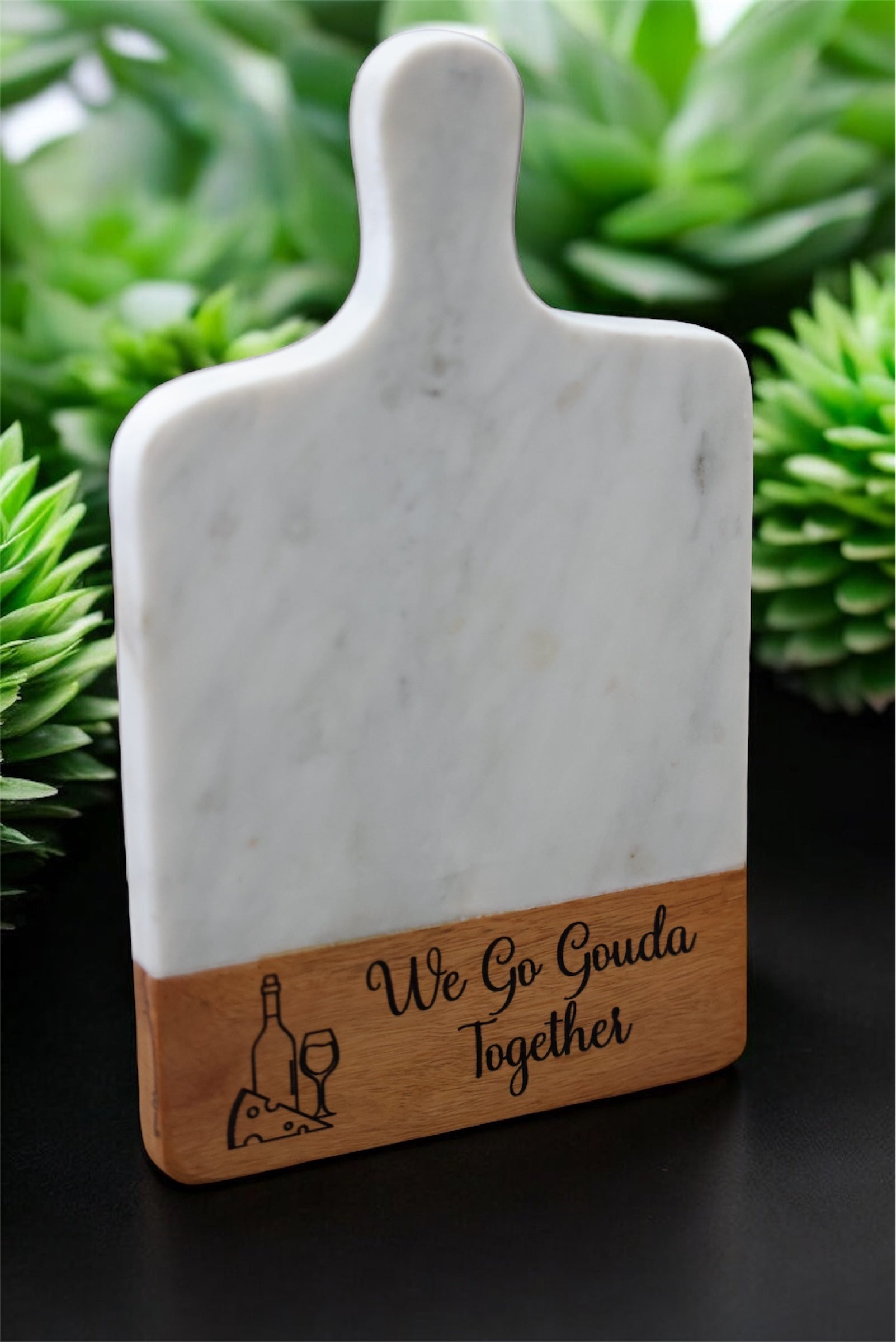 Engraved Marble & Wood Cheese Board – Elegant Meets Personal