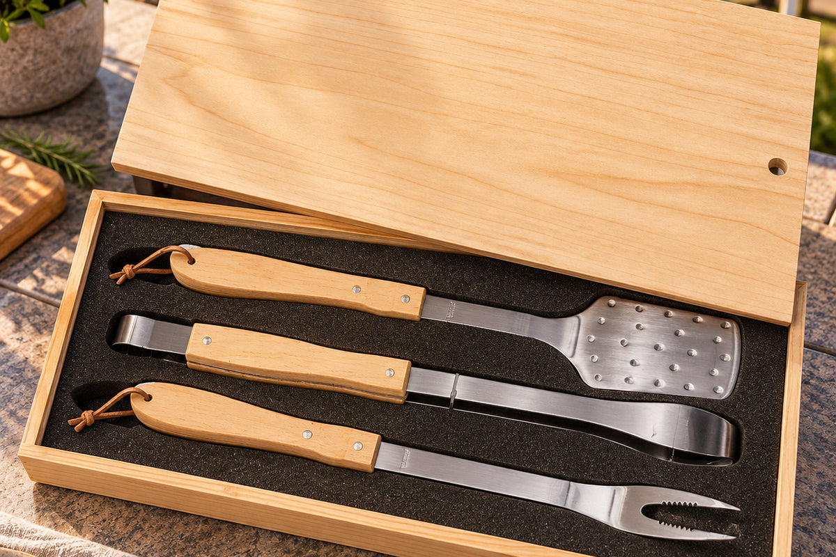 Personalized BBQ Grill Set – close product detail